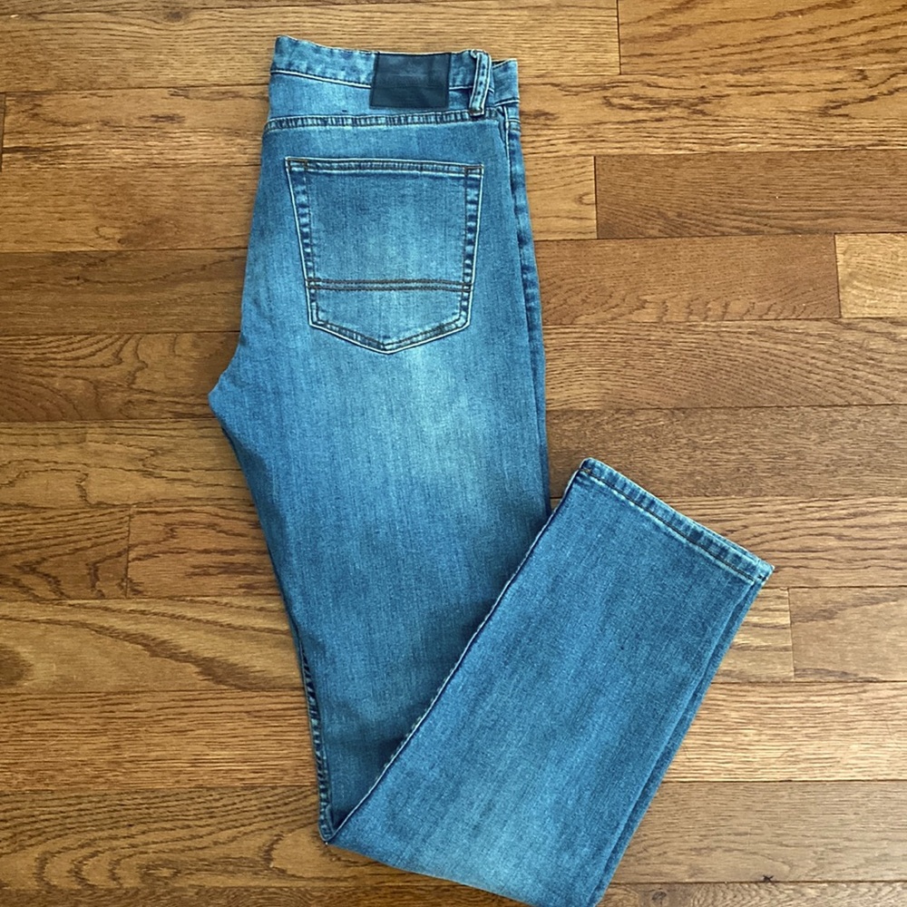 Southern Tide Denim 32x32 Charleston fit